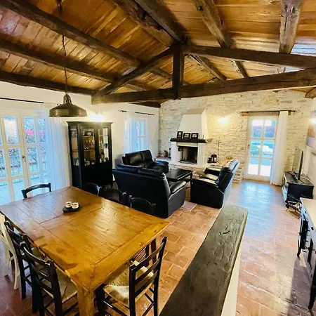 Villa Liebevolle Camelina Mit Privatpool *