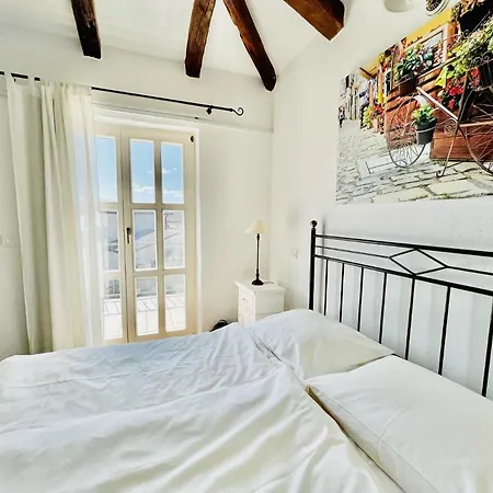 Liebevolle Camelina Mit Privatpool Villa