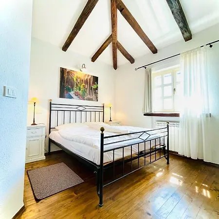 Liebevolle Camelina Mit Privatpool *