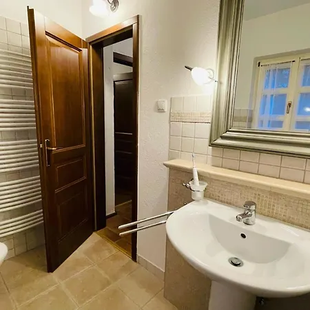 Liebevolle Camelina Mit Privatpool Barat (Porec)