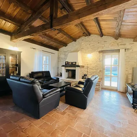 Liebevolle Camelina Mit Privatpool * Barat (Porec)