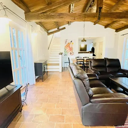 Liebevolle Camelina Mit Privatpool Willa Barat (Porec)